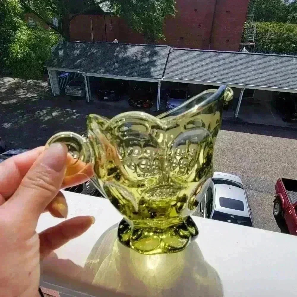 COPY - Set Of 2 Vintage Imperial Green Glossy Glass Creamer & Sugar - Picture 2 of 12
